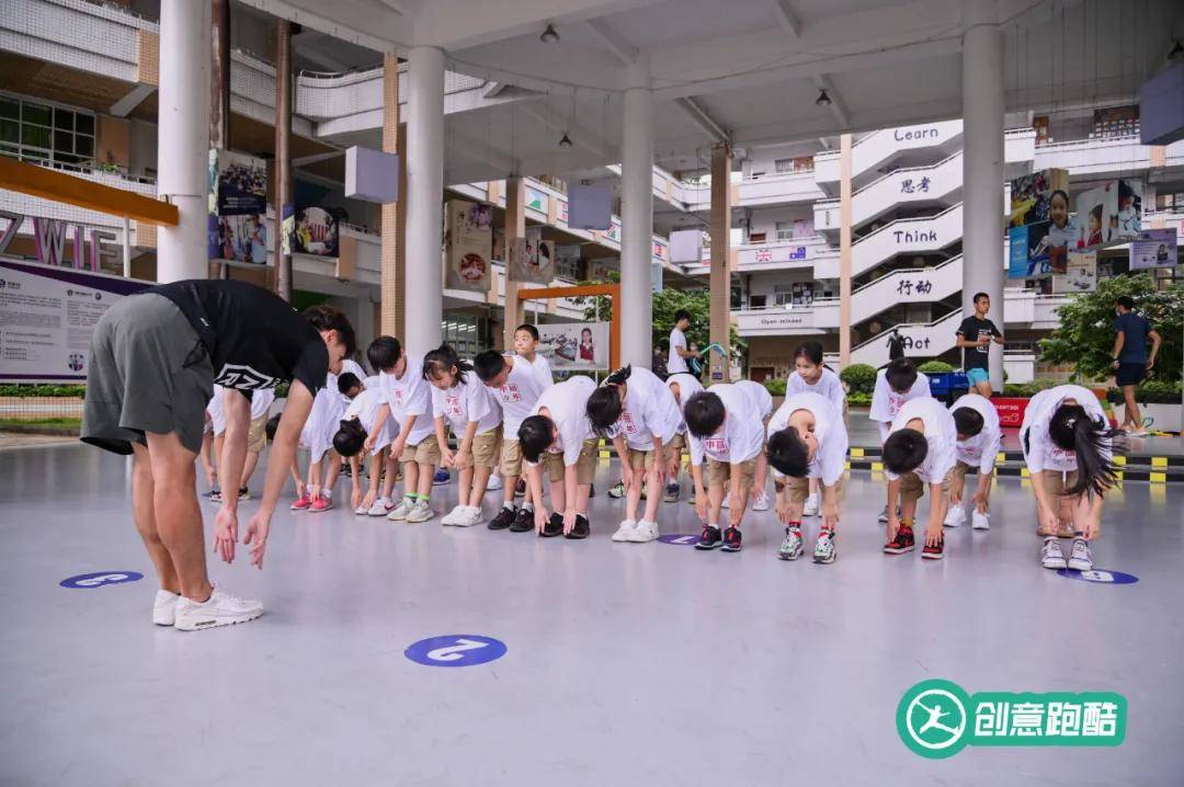 雷竞技RAYBET拿来吧你！小学6个年级“暑假体育作业”锻炼计划安排来咯(图1)